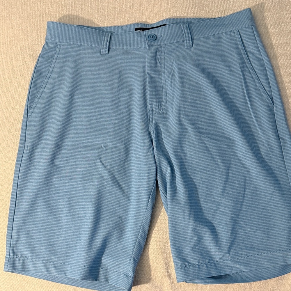 NWOT Men's Travis Mathew Short